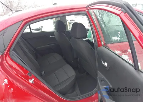 2020 Kia Rio S z USA, uszkodzony, nr VIN 3KPA24AD5LE331031